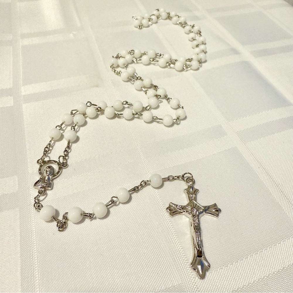 White Round Pressed Glass Prayer Rosary